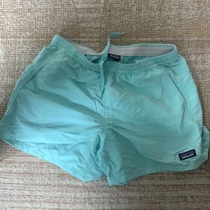 Patagonia size xs baggie shorts